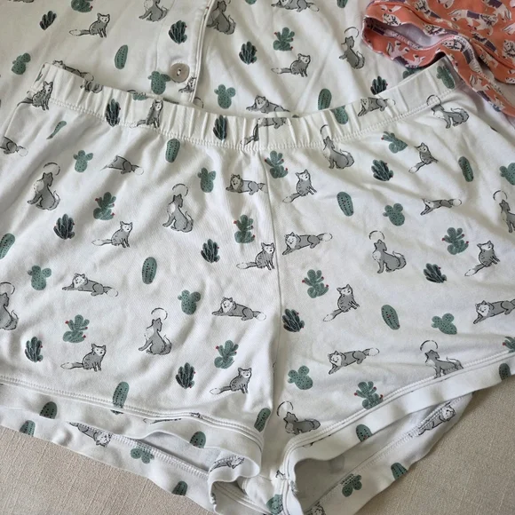 Roller Rabbit Lulu Shorts Set Wolf Coyote Cactus Pajamas Medium Horses Pink - Picture 7 of 13